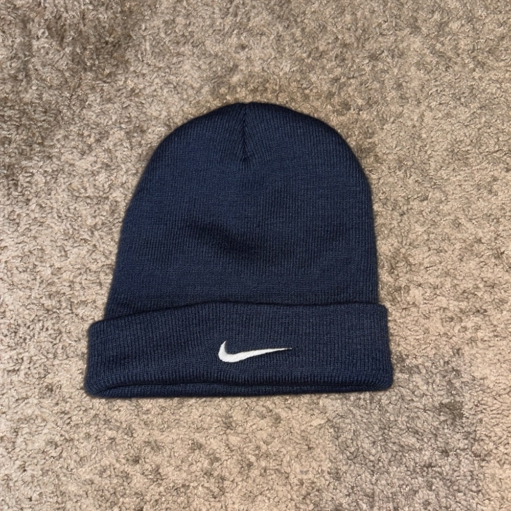Dark grey Nike beanie